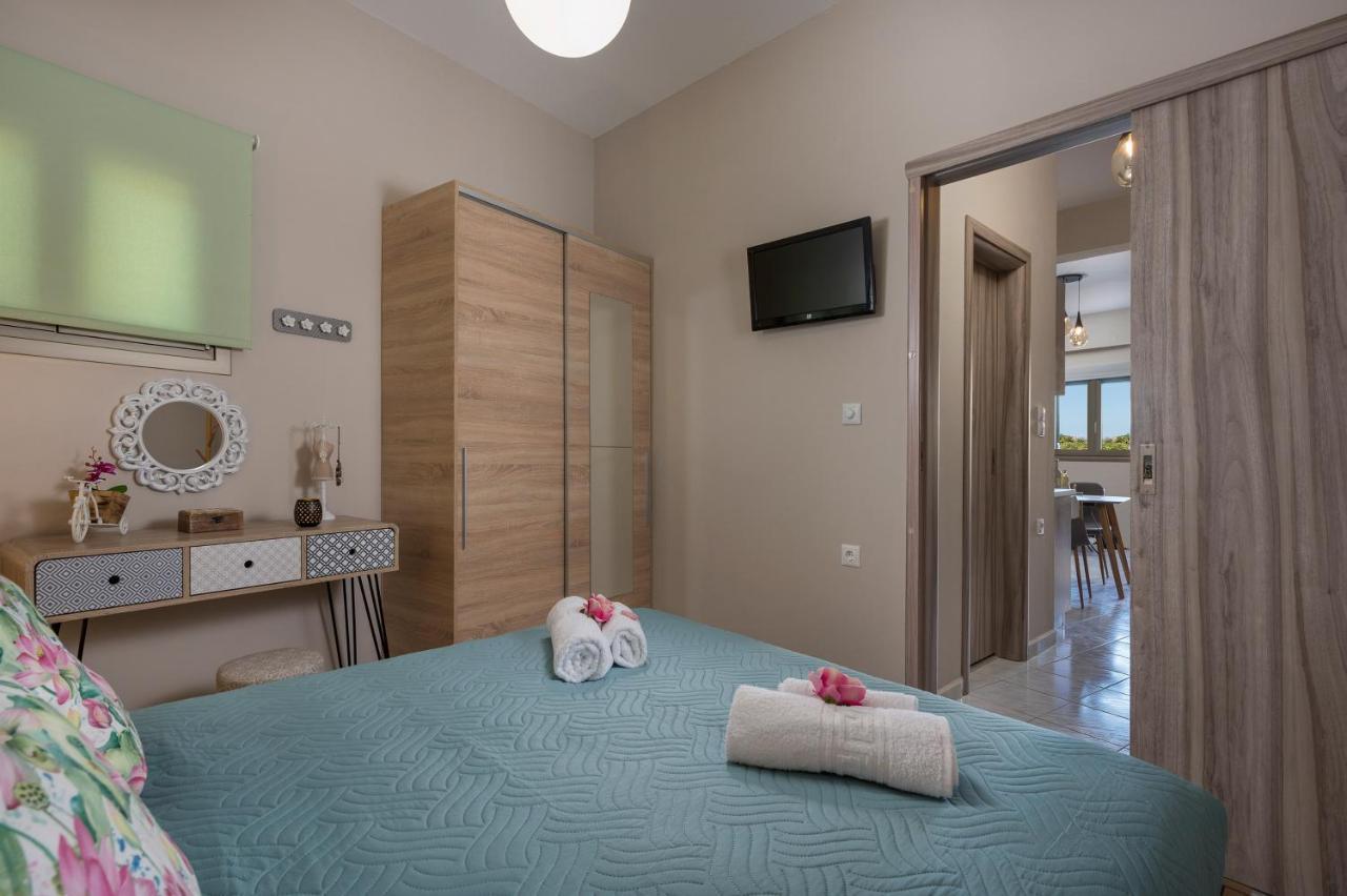Floral Beach Apt With Lux Extras & Special Treats Kolymbari Exterior foto